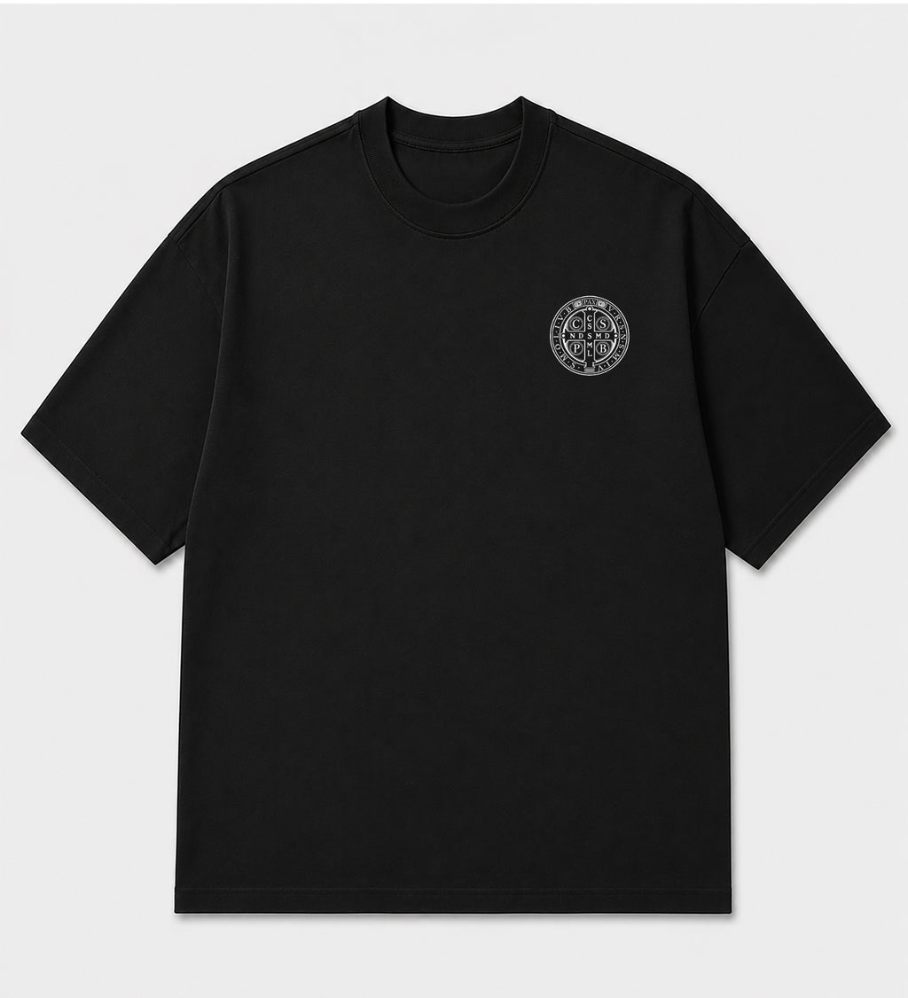 Camiseta Oversized - Crux sacra sit mihi lux